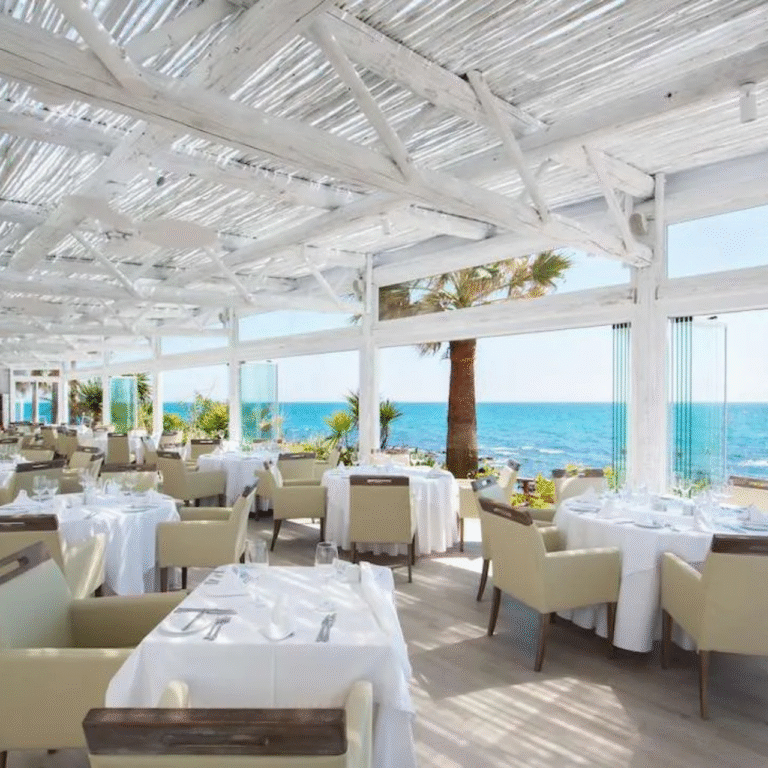 El Oceano Restaurant